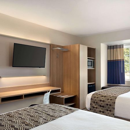 Microtel Inn & Suites Батън Руж Екстериор снимка